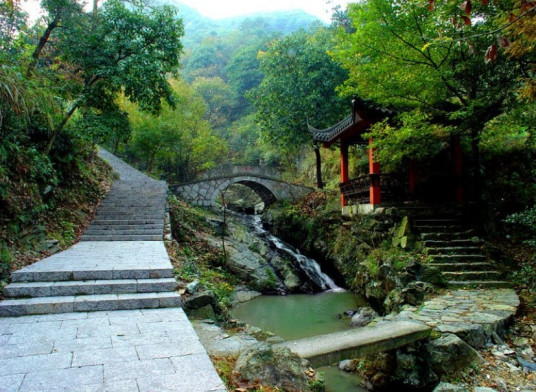 凤鸣山（三国历史地名）