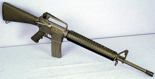 M16A2自动步枪