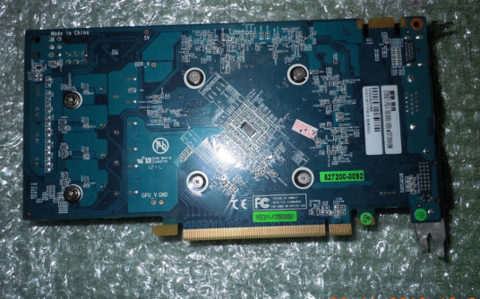 影驰GTX550TI黑将