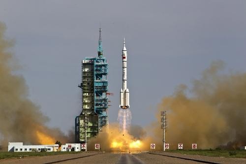 SpaceX悬浮150米创纪录，这是如何做到的？