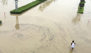 中央气象台发布暴雨橙色预警，哪些地方容易引发洪水？