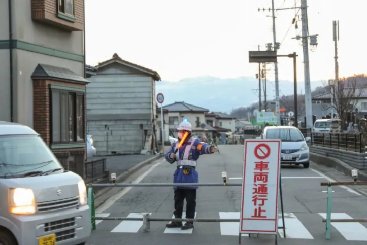 日本发生5.2级地震，这次地震会造成海啸危险吗？