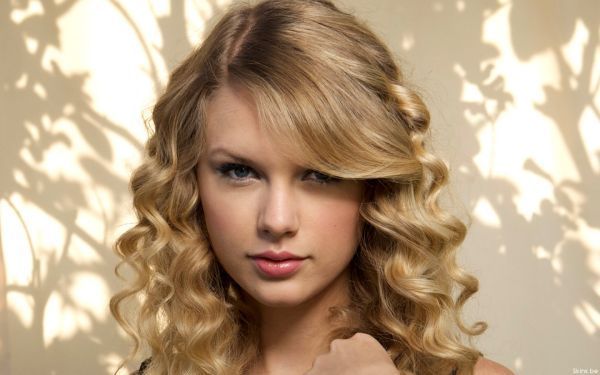 style-Taylor swift 的歌词及翻译，一句下面一句翻打之居译